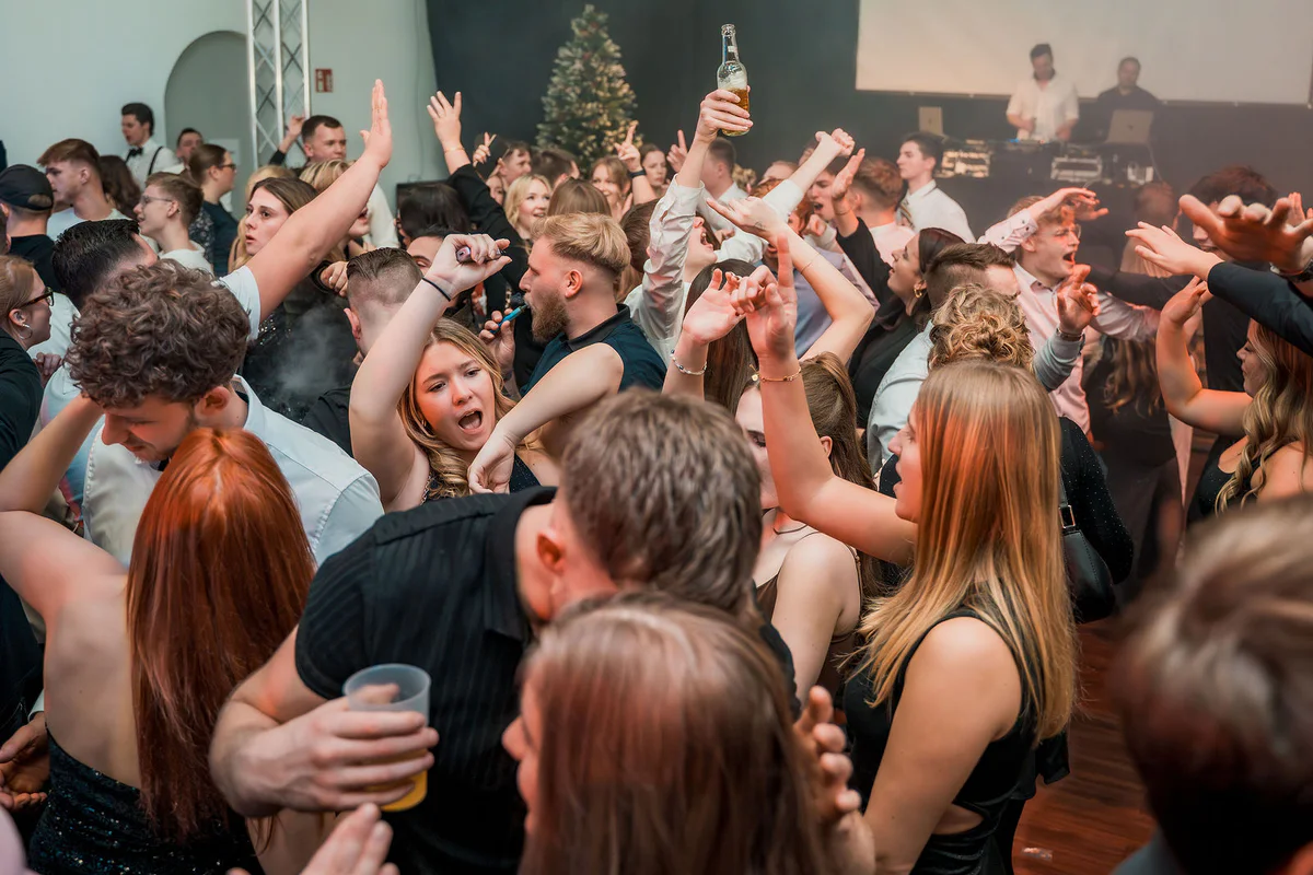 Große Eventproduktion mit Gästen, Licht und Ton von GalaxyEvents
