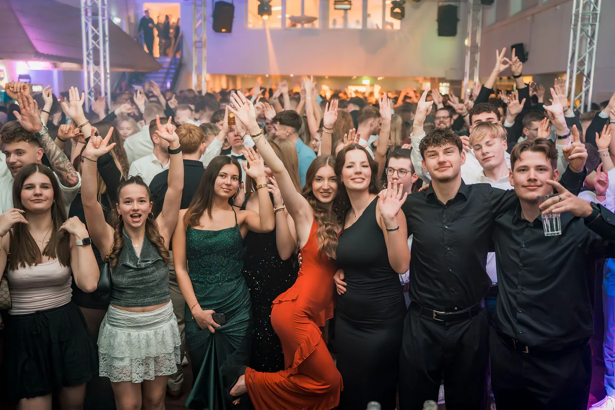 Großes Publikum bei einer von GalaxyEvents produzierten Veranstaltung in Bassum