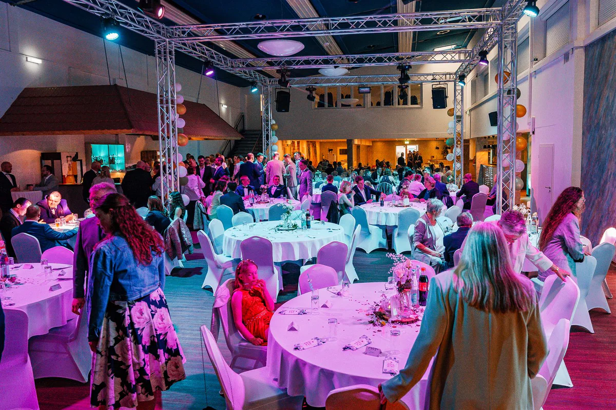 Feierliche Veranstaltung mit Gästen und hochwertiger Atmosphäre von GalaxyEvents in Bassum